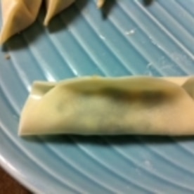 お弁当にすっきり入る餃子の包み方 大葉の餃子 レシピ 作り方 By ニッコニコおっくん 楽天レシピ お弁当にすっきり入る餃子の包み方 大葉の餃子 レシピ 作り方 By ニッコニコおっくん 楽天レシピ